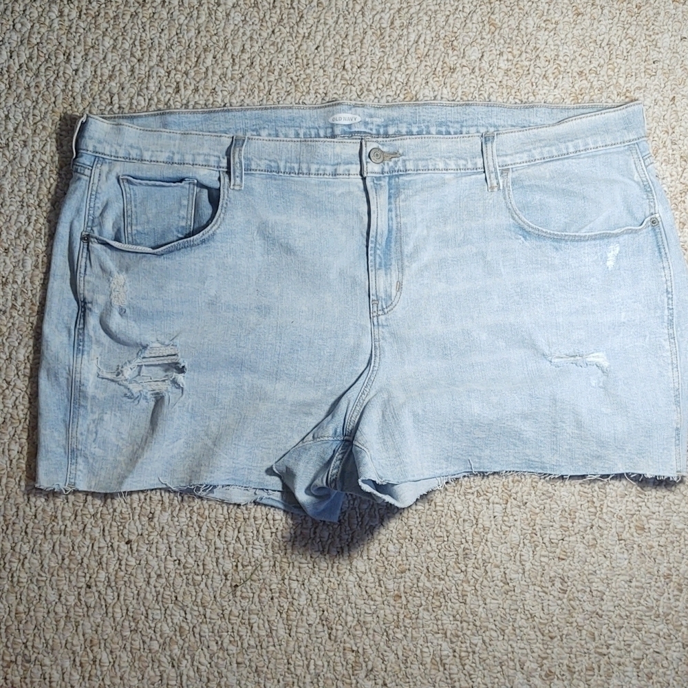 Old Navy Boyfriend Light Wash Distressed Denim Shorts Sz 20